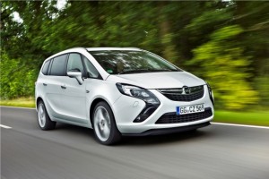 Opel Zafira Tourer 1.6 CDTI, rumbo a Ginebra