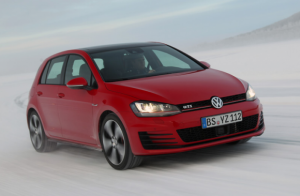 Volkswagen Golf R 2014, motor 2.0 TSI de 285 caballos
