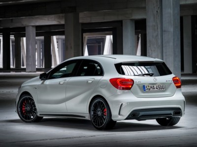 mercedes-benz_a_45_amg_9