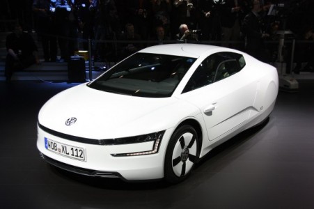 001-volkswagen-xl1-geneva-2013