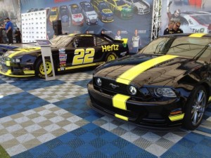 Hertz y Penske Racing nos muestra un Mustang GT muy especial