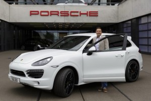 Sale de fábrica el Porsche Cayenne número 500.000
