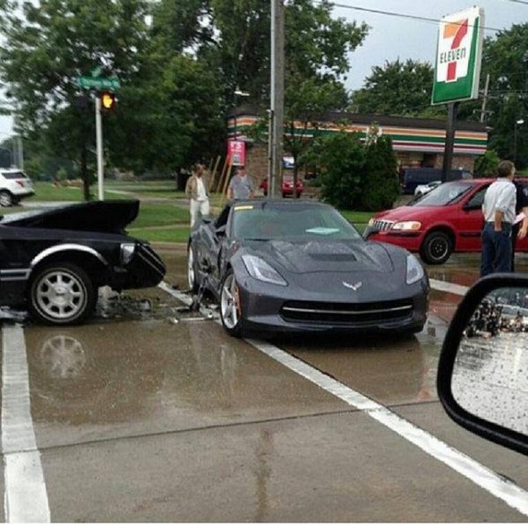 Corvette-Crash-1