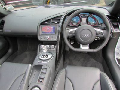 audi-r8-v10-elton-john-10