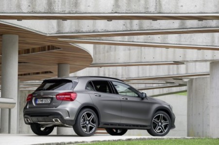 mercedes-gla-2014-27