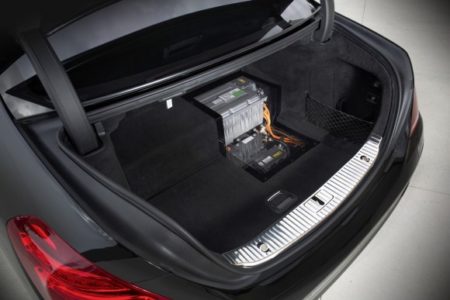 Mercedes-s-500-plug-in-hybrid-200813-1024-04