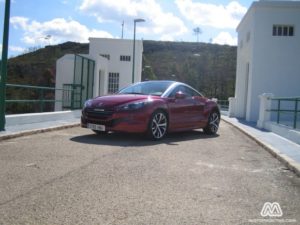 Prueba: Peugeot RCZ 1.6 THP 156 CV (diseño, habitáculo, mecánica)