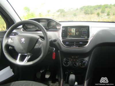 Peugeot2008_4348_wt