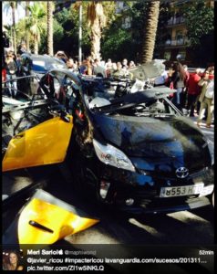 Un Toyota Prius taxi explota en Barcelona