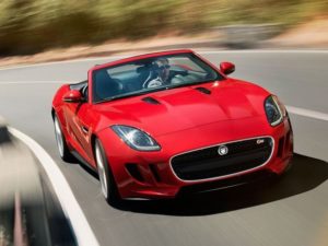 Aston Martin contará con motores de AMG Performance