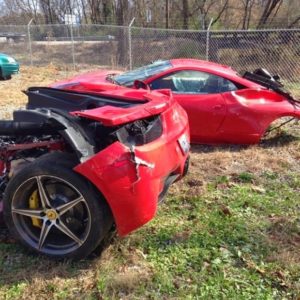 Accidente: Ferrari 458 Italia partido por la mitad
