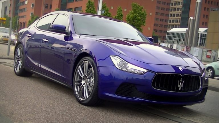 Así suena y se ve el nuevo Maserati Ghibli en la calle
