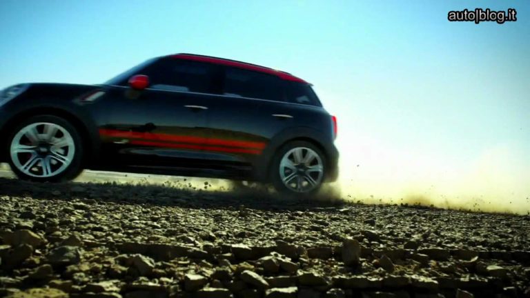 MINI Countryman John Cooper Works, en vídeo