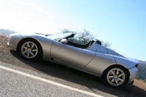 Tesla anuncia 500 unidades del Roadster comercializadas