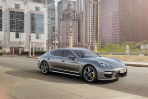 Vuelve a sonar: Porsche Panamera Junior