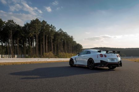 nissan-gt-r-nismo-33