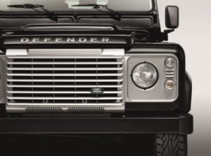 Land Rover Defender: renovarse «y» morir