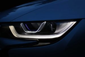El BMW i8 será el primer coche de producción con faros láser