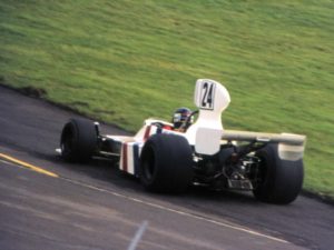 A subasta el Hesketh 308 con el que debutó James Hunt