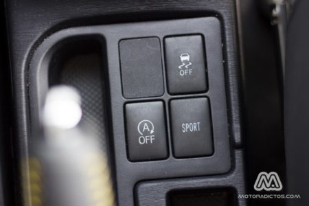 Prueba: Toyota Yaris 100 SoHo MultiDrive (equipamiento, comportamiento, conclusión) 6