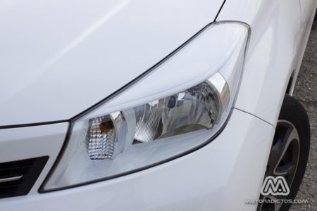 Prueba: Toyota Yaris 100 SoHo MultiDrive (equipamiento, comportamiento, conclusión) 7