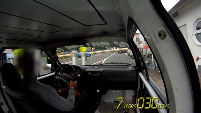 Citroën AX diésel 1.4 TRD marcando tiempo en Nürburgring: 9 minutos 55 segundos