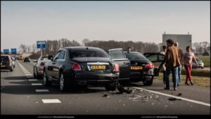 Estrella su BMW M5 contra un Rolls-Royce Ghost