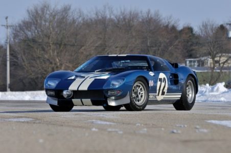 A subasta una de los prototipos del Ford GT40 1