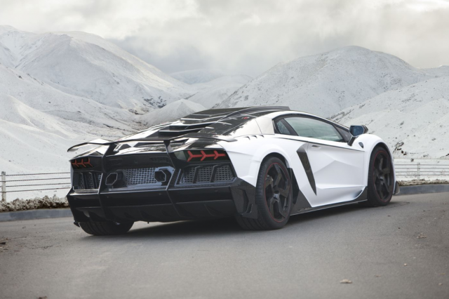 Mansory nos presenta el Carbonado GT, una bestia de 1.600 caballos 3