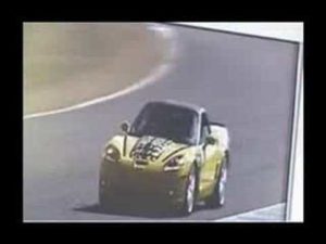 El Corvette ZR-1 da una vuelta en Laguna seca