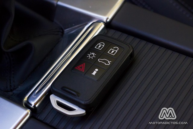 Prueba: Volvo S60 D2 Momentum (diseño, habitáculo, mecánica) 9