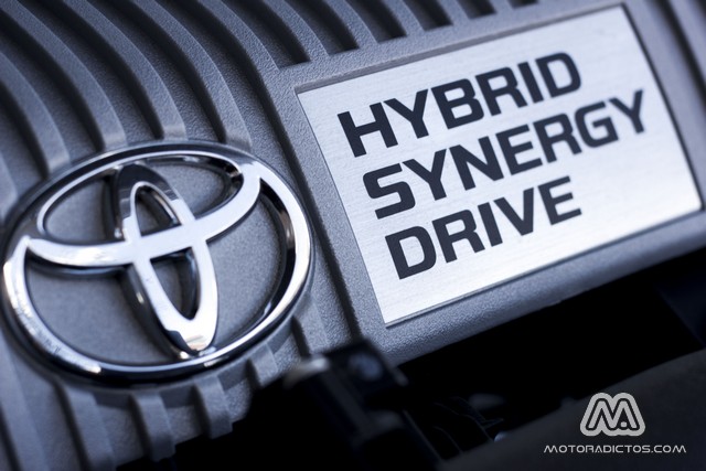 Prueba: Toyota Auris HSD híbrido (diseño, habitáculo, mecánica) 5