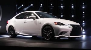 El Lexus IS turbo será una realidad