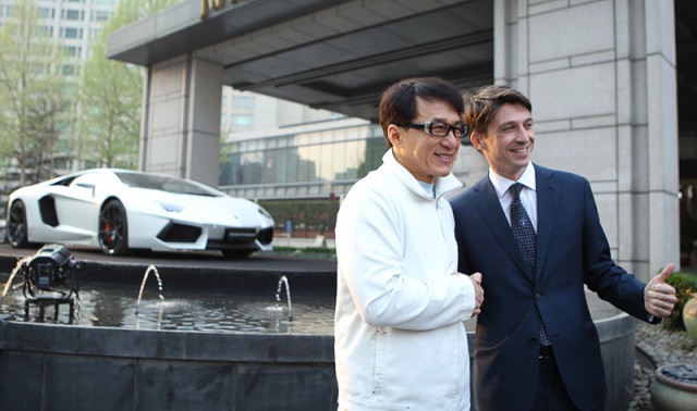 Un Lamborghini Aventador muy especial para Jackie Chan