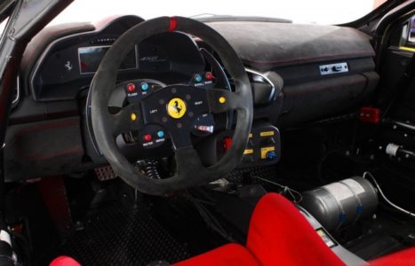 A la venta un Ferrari 458 Challenge 2