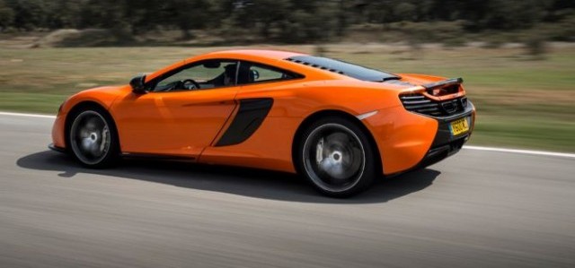 Chris Harris se sube al McLaren 650S 1
