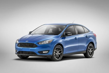 ford-focus-sedan-2015-201416336_2