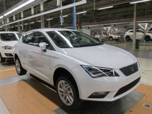 Abril pega un subidón en las ventas de coches: un 28,7% más