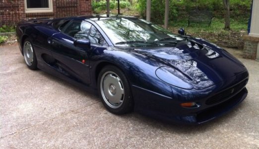 A la venta el último Jaguar XJ220 fabricado 1