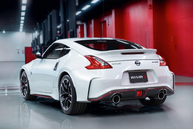 Nissan renueva el 370Z NISMO: nuevo look y posibilidad de cambio automático 2