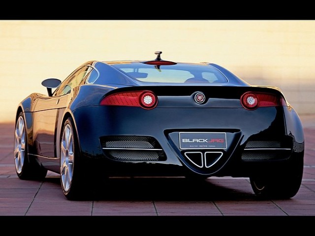 El prototipo Jaguar Blackjag Concept de 2004 puede ser tuyo por 2.8 millones de euros 2