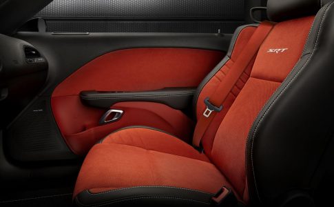 Dodge-Challenger-SRT-Hellcat-24