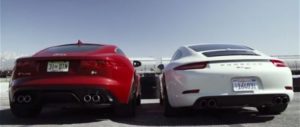 Vídeo: Jaguar F-Type Coupé vs Porsche 911 50th Anniversary Edition