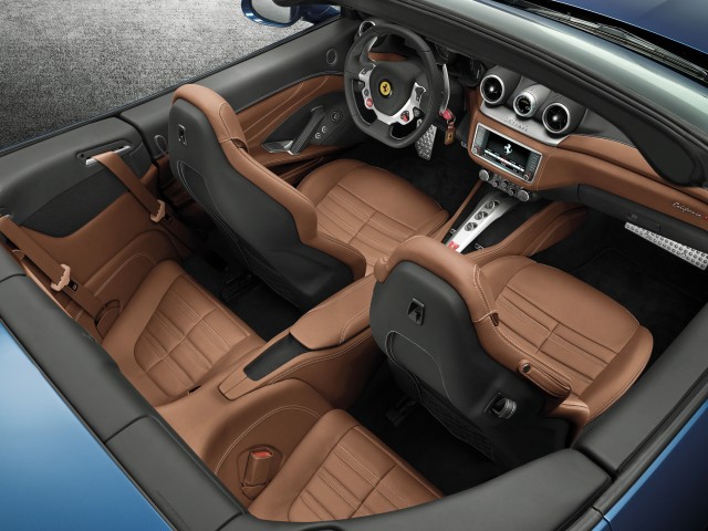 Llega el Ferrari California T a España 5