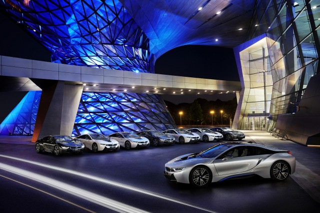 BMW da el campanazo con los faros láser, derrotando a Audi 2
