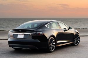 Tesla libera sus patentes de baterías: ¿Qué supone eso para sus intereses?