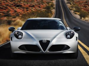Cuando el río suena, agua lleva: Alfa Romeo podría lanzar un 4C más potente al mercado