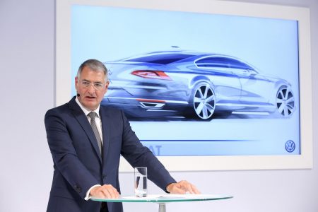 2015-VW-Passat-B8-58