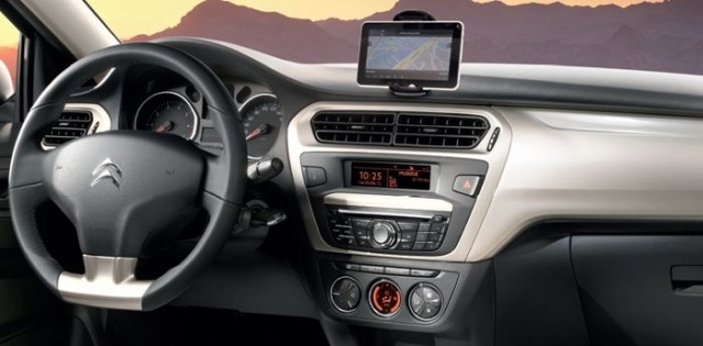 Citroën C-Elysée Millenium: Un completo equipamiento 1