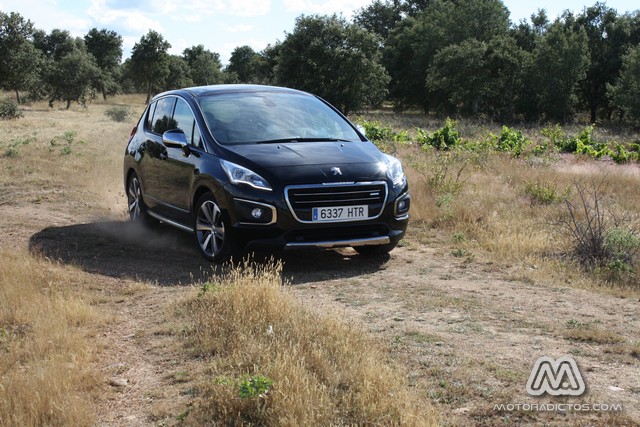 Prueba: Peugeot 3008 HYbrid4 (equipamiento, comportamiento, conclusión) 4